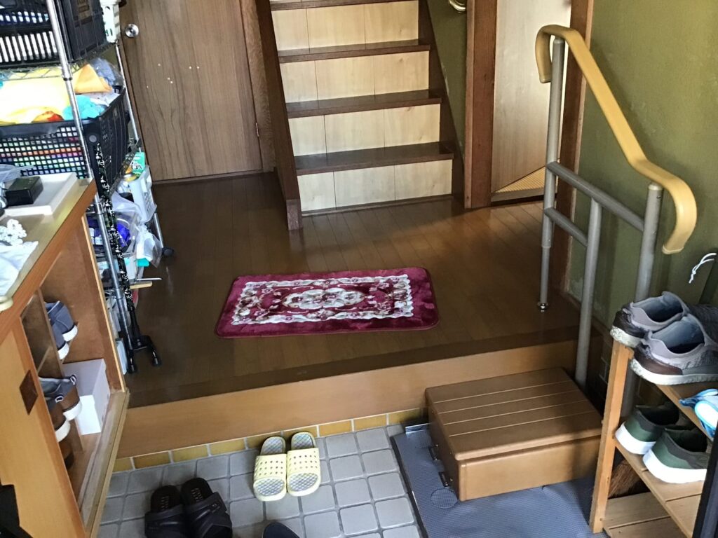 玄関の施工後