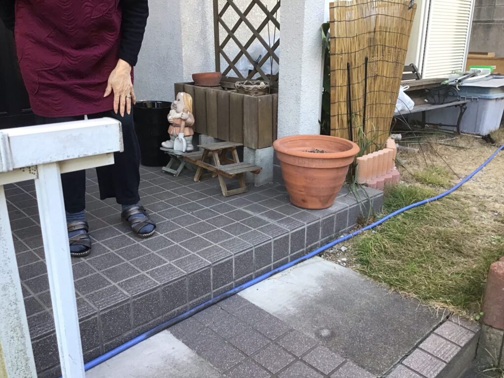 屋外の施工前