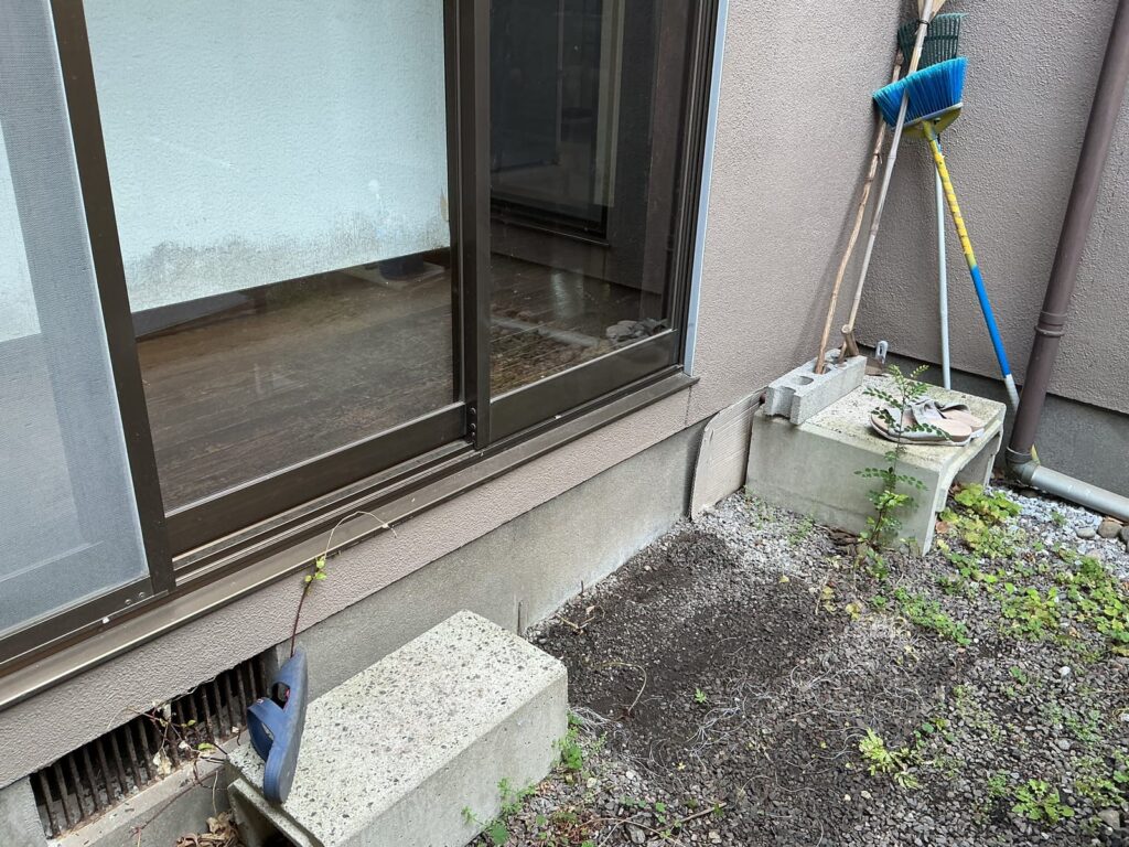 屋外の施工前