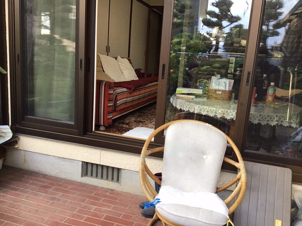 屋外の施工前