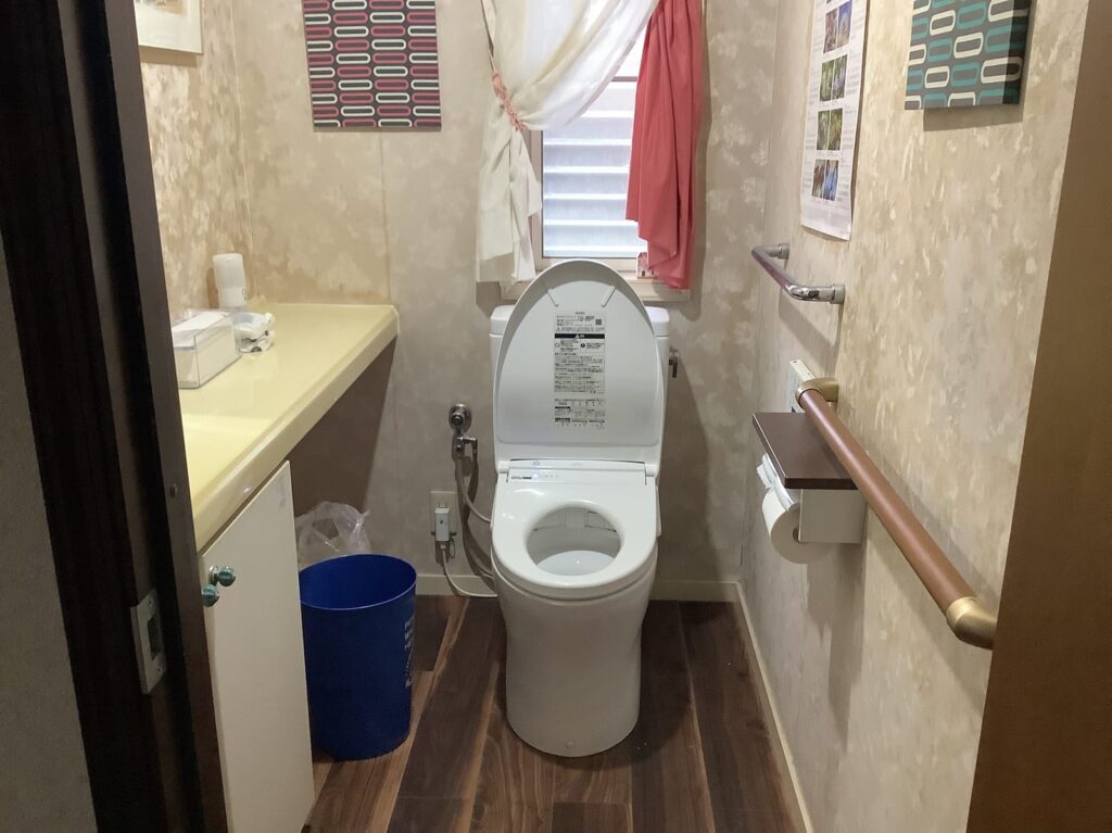 トイレの施工前