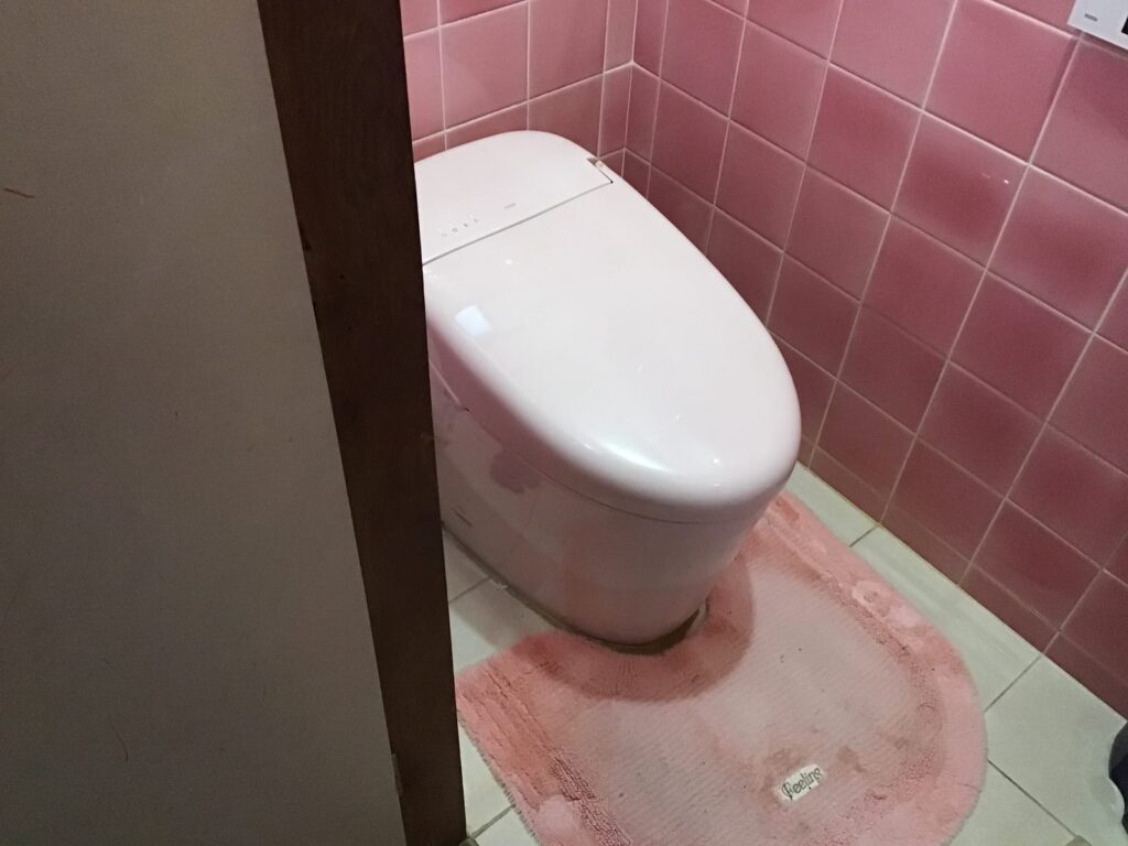 トイレの施工前