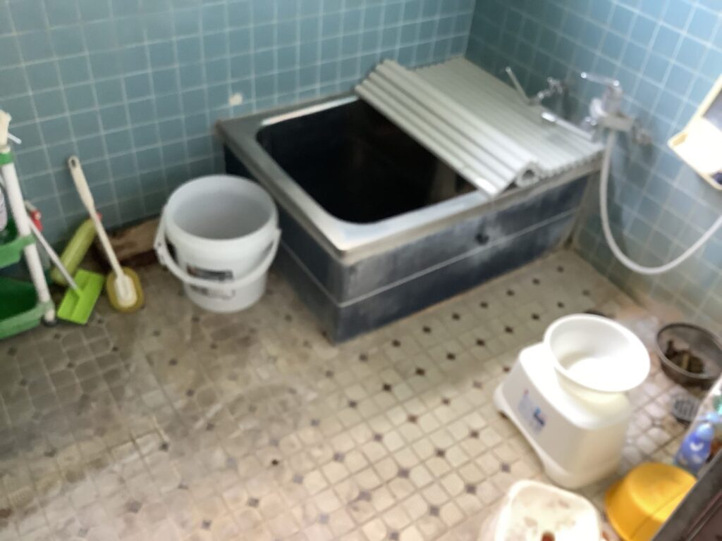 浴室の施工前