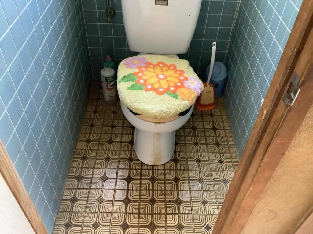 トイレの施工前